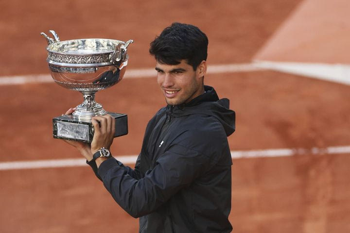 Ο Αλκαράθ σήκωσε το τρόπαιο του Roland Garros φορώντας το πανάκριβο γούρικο ρολόι του