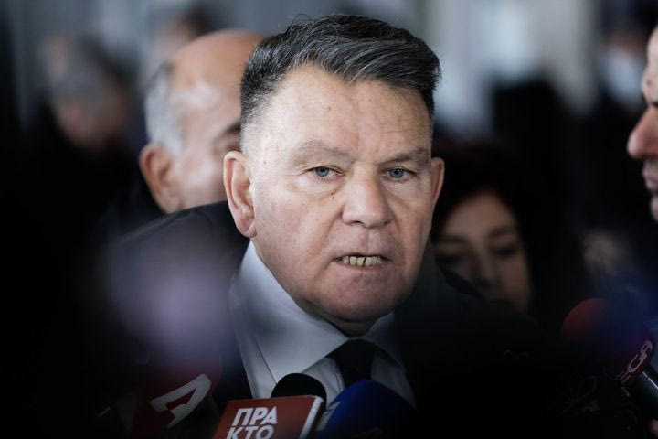 Μόνο ο Αλέξης Κούγιας θα μπορούσε να μιλήσει για τα «ανδρικά χαρακτηριστικά» του Απόστολου Λύτρα. Ξέρεις γιατί