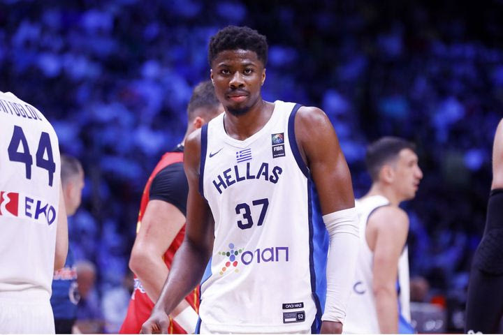 Κώστας Αντετοκούνμπο: Η Μούρθια ανακοίνωσε την απόκτησή του σε VIDEO που είχε και Γιάννη Αντετοκούνμπο