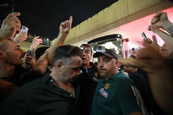 Παναθηναϊκός AKTOR: Το “ένα ακόμα” του Αταμάν και των παικτών του στους χιλιάδες πράσινους οπαδούς στο ΟΑΚΑ
