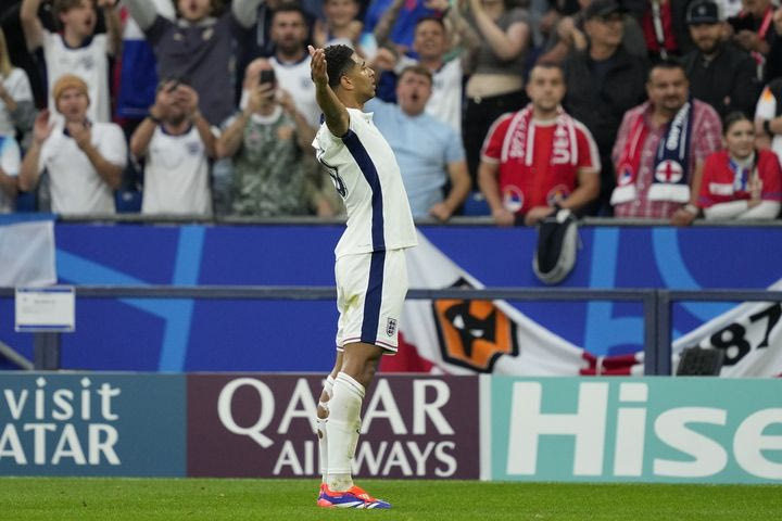 Euro 2024, Σερβία – Αγγλία: Ο Μπέλιγχαμ συνεχίζει το… βιολί του, με κεφαλιά άνοιξε το σκορ