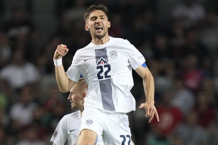 Nations League: Η Σερβία υπέταξε με 2-0 την Αυστρία και παρέμεινε στη League A, ο Τσέριν καθάρισε για τη Σλοβενία στην παράταση