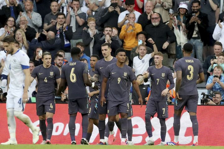 Αγγλία – Βοσνία 3-0: Άνετη φιλική τριάρα με αρκετές δοκιμές