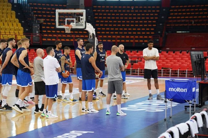 Προολυμπιακό – Εθνική ομάδα: Στην προπόνηση ο Γιάννης Αντετοκούνμπο, εντάχθηκαν στο πρόγραμμα τέσσερις ακόμα παίκτες