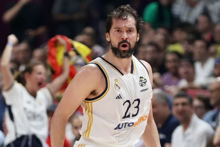 Ο Γιουλ ξέρανε με μπάζερ-μπίτερ την Τενερίφη στο σπίτι της