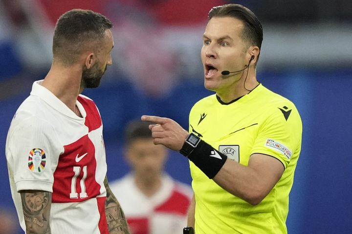Stoiximan Super League: Αυτοί είναι οι διαιτητές της 19ης αγωνιστικής, ποιος σφυρίζει το ντέρμπι ΑΕΚ – Ολυμπιακός