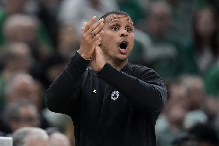 Μαζούλα για Γκουαρδιόλα: “Είναι φοβερό που μπόρεσε να μοιραστεί λίγη από τη σοφία του μαζί μου”