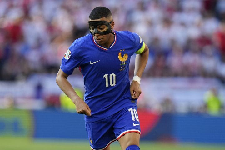 Euro 2024: Εμπαπέ και Γαλλία απειλούν, αλλά σκοράρουν με το σταγονόμετρο