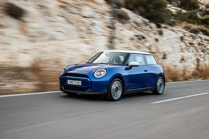 Στην Ελλάδα το νέο Mini Cooper, σε ηλεκτρικό και βενζινοκίνητο -Δείτε τις τιμές