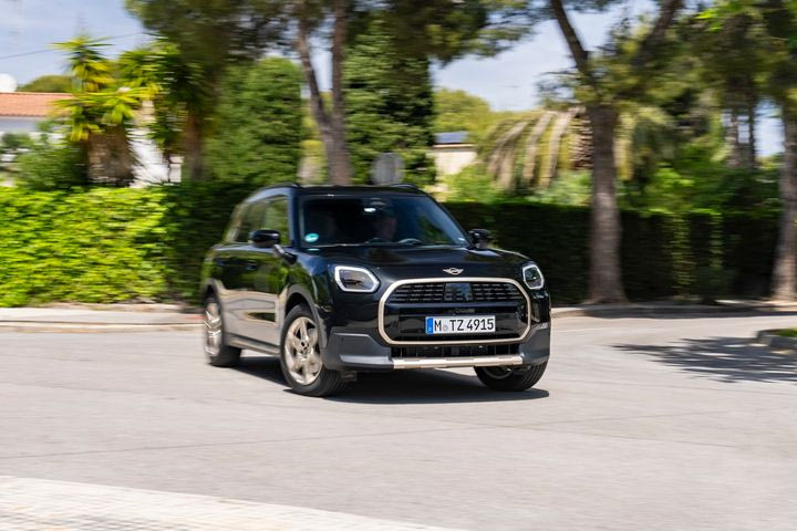 Με diesel κινητήρα, η νέα SUV πρόταση της Mini – Δες πόσο καίει για να κάνεις το γύρο της Ελλάδας οικονομικά
