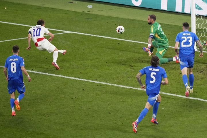 Euro 2024, Κροατία – Ιταλία: Εξιλέωση για τον Μόντριτς, σκόραρε ένα λεπτό μετά το χαμένο πέναλτι