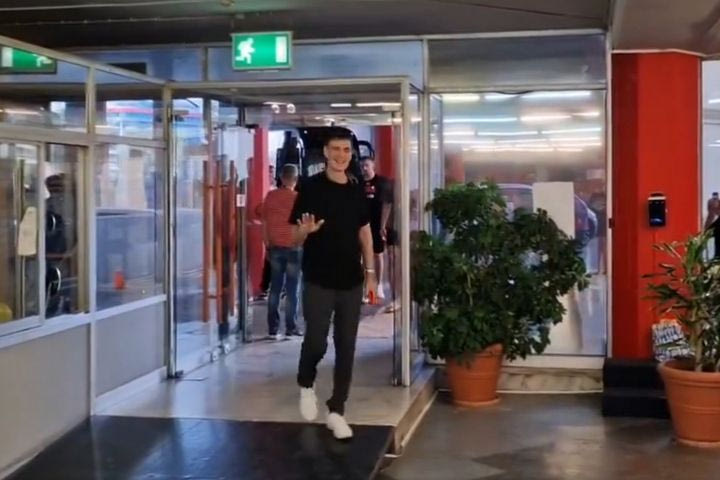 Ολυμπιακός – Παναθηναϊκός AKTOR: Η άφιξη των ερυθρολεύκων στο ΣΕΦ για το Game 4