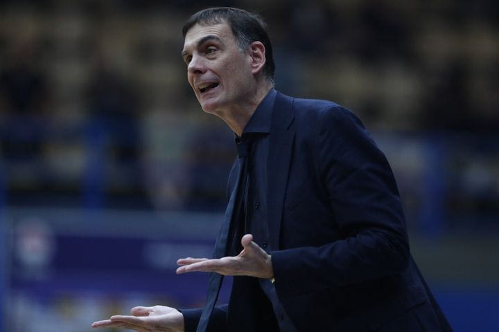 Περιστέρι bwin – Ολυμπιακός: Ένταση με Μπαρτζώκα και τον κόσμο των γηπεδούχων, δεν έκανε δηλώσεις στην ΕΡΤ