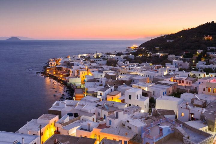 9 νησιά για σένα που θέλεις να αποφύγεις τους τουρίστες