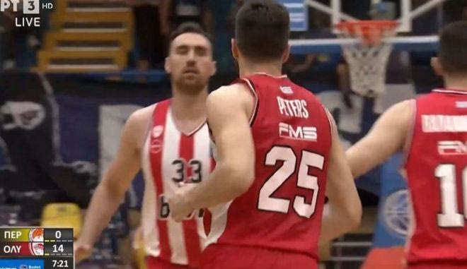 Το κυριαρχικό πρώτο δεκάλεπτο του Ολυμπιακού στον δεύτερο ημιτελικό με το Περιστέρι bwin