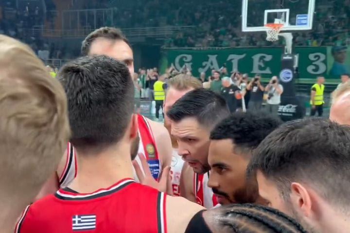 Ολυμπιακός, Παπανικολάου στην “καλημέρα” των “ερυθρολεύκων” στο twitter: “Δεν είναι μία κι έξω, χρειαζόμαστε 3 νίκες”