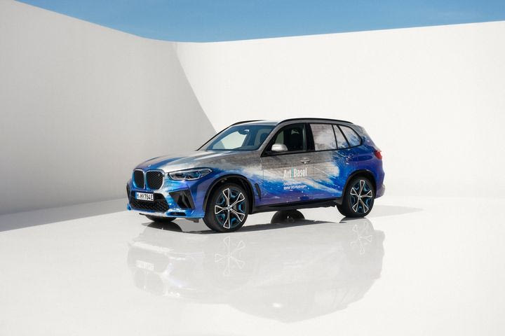 Αυτό είναι το πιο ξεχωριστό SUV της BMW- Έργο τέχνης αφιερωμένο στην “πράσινη” τεχνολογία