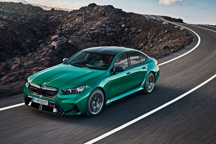 Η υβριδική νέα BMW M5 είναι δυνατότερη και πιο εντυπωσιακή από ποτέ- Ντεμπούτο στο GoodWood