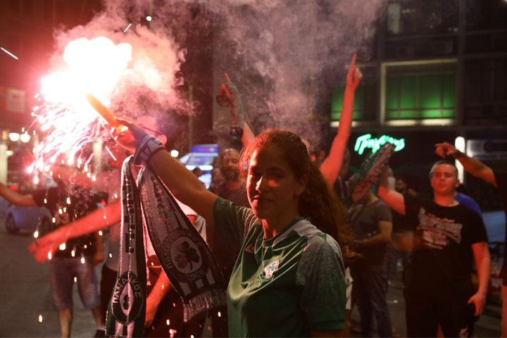 Παναθηναϊκός AKTOR: Κάηκε η Αθήνα για την επιστροφή των “πράσινων” στον θρόνο του ελληνικού μπάσκετ