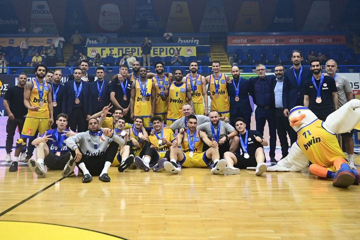 Περιστέρι bwin: Απονομή και πανηγυρισμοί για την κατάκτηση της τρίτης θέσης
