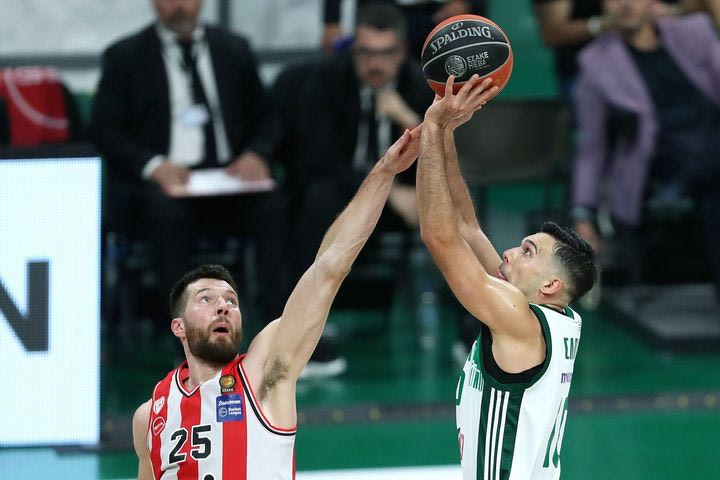 Ολυμπιακός – Παναθηναϊκός, Game 4: Mε Super Ενισχυμένες σε Πίτερς και Σλούκα