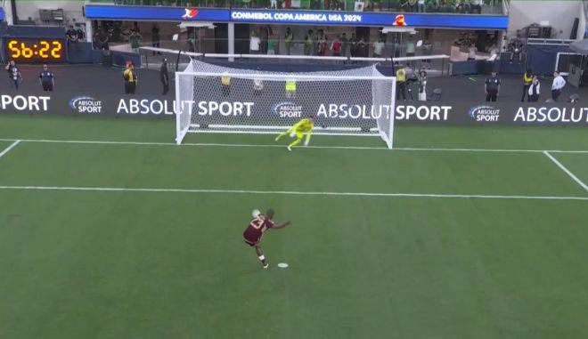 Το νικητήριο γκολ της Βενεζουέλας με τον Ροντόν από την άσπρη βούλα που την έστειλε στα προημιτελικά του Copa America