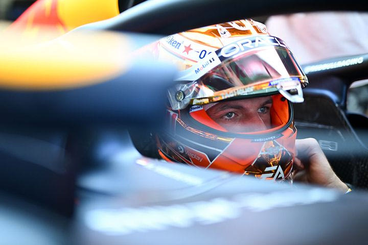 Γιατί ο Φερστάπεν θα κινδυνεύσει με ποινές πολλών θέσεων στις εκκινήσεις των επόμενων αγώνων