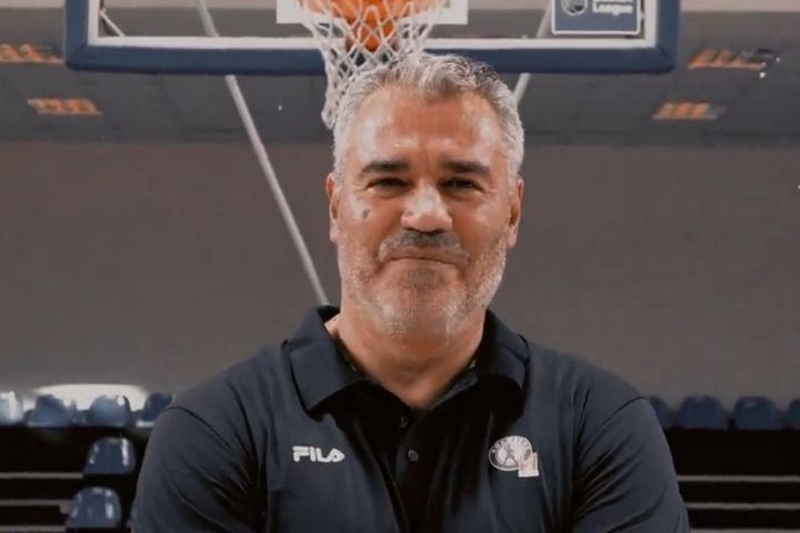 Κολοσσός: Νέος προπονητής ο Σιγάλας και επίσημα με VIDEO… Ράμπο