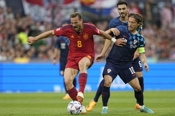 Euro 2024, Ισπανία – Κροατία: Το γνώριμο ζευγάρι που προσφέρει γκολ, η συνέπεια της “φούρια ρόχα” και ο παράλληλος βίος της “χρβάτσκα”