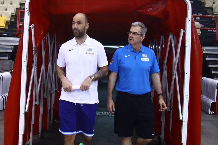Γκατζούλης για Εθνική Ελλάδας: “10 από τους 20 είναι κάτω των 25, αυτό έγινε στοχευμένα, έχουμε ένα πρόγραμμα σταδιακής ανανέωσης”