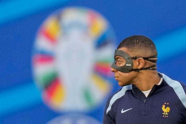 Τα ματς της 3ης αγωνιστικής, η νέα αρχή που θέλει να κάνει ο Εμπαπέ και ο ηγέτης των Δανών Κρίστιαν Έρικσεν