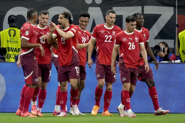 Με Κριστιάνο, γαλανόλευκη και ειδικά στο Ελβετία – Ιταλία