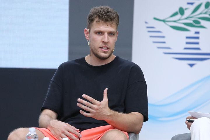 Βεζένκοβ: “Πριν από 10 χρόνια ήταν όλα διαφορετικά, με 80 ματς  στη σεζόν είναι αδύνατο να κάνεις την προπόνηση που θέλεις”