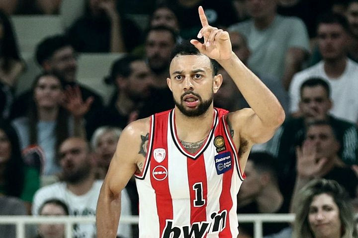 Παναθηναϊκός AKTOR – Ολυμπιακός: Οι 49 πόντοι των Γουόκαπ, Γουίλιαμς-Γκος, ο Μιλουτίνοβ και η άμυνα που πάγωσε τους “πράσινους”