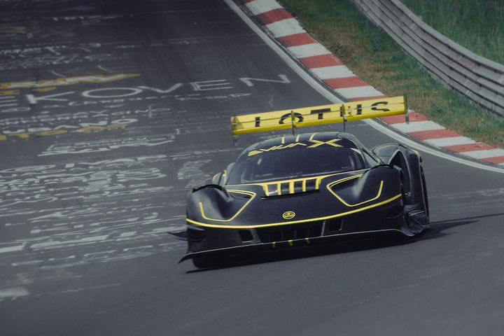 To VIDEO από το hypercar των 2,1 εκατομμυρίων ευρώ που έγινε θρύψαλα στο Goodwood