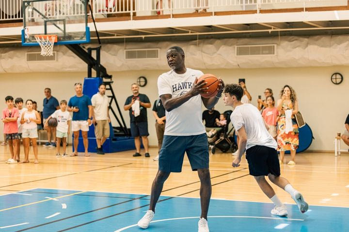Ο θρύλος του NBA Dominique Wilkins επέστρεψε στην Ελλάδα για το NBA Basketball School στην Costa Navarino