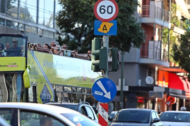 Ελεύθερη η κυκλοφορία των οχημάτων στην Αθήνα έως τον Οκτώβριο
