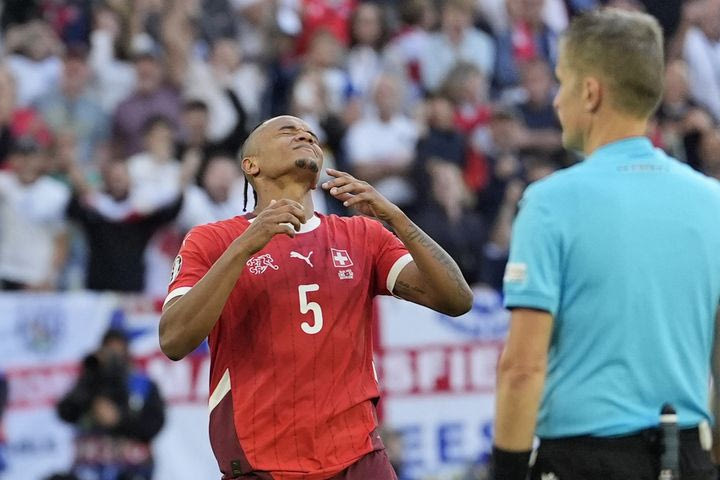 Ακάντζι: “Νιώθω ότι απογοήτευσα την ομάδα και όλη τη χώρα”