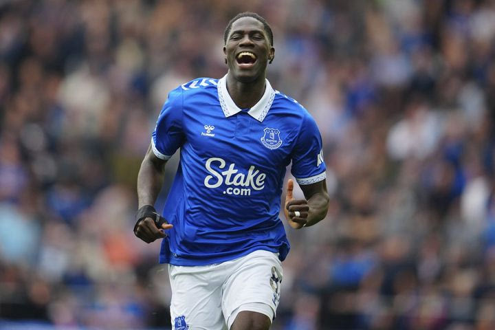 Άστον Βίλα: Έκλεισε η μεταγραφή του Ονάνα από την Έβερτον