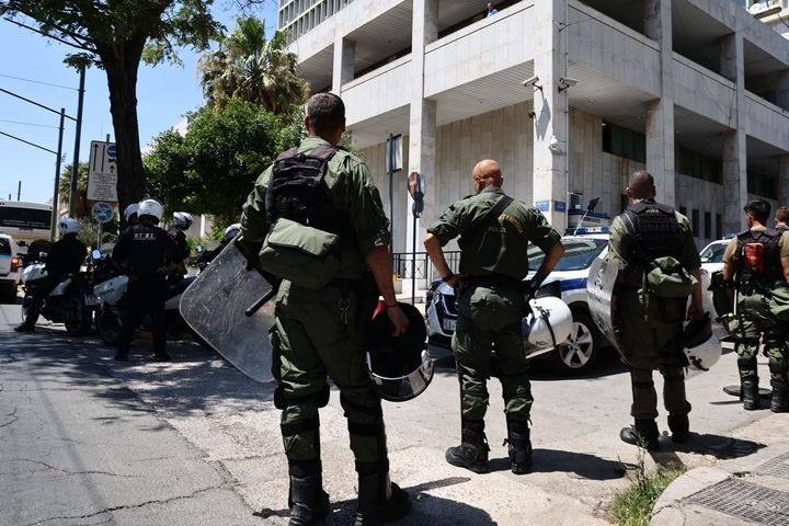 Πυροβολισμοί στη Λεωφόρο: Τέσσερις μεταξύ των συλληφθέντων χούλιγκαν του Παναθηναϊκού ήταν μέλη  εγκληματικής οργάνωσης μαφιόζων
