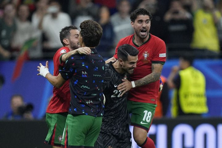 Πορτογαλία – Σλοβενία 3-0 πεν. (0-0): Τα έπιασε όλα ο Ντιόγκο Κόστα, όρθια στο δράμα της Φρανκφούρτης η ομάδα του Ρονάλντο, στη διαδικασία των πέναλτι