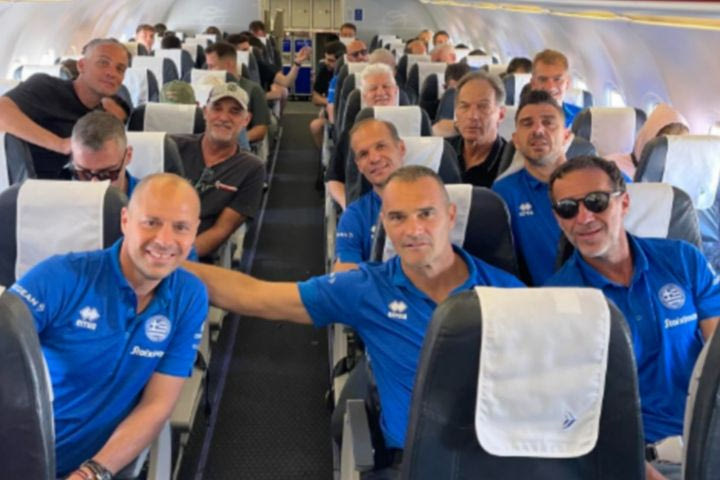 Πέταξαν για Γερμανία οι Legends του 2004 για το σπουδαίο φιλικό με τους UEFA Stars