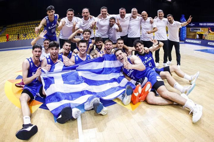Ο Σπανούλης αποθέωσε την Εθνική Νέων: “Πολλά συγχαρητήρια στα παιδιά και στον Κώστα Παπαδόπουλο”