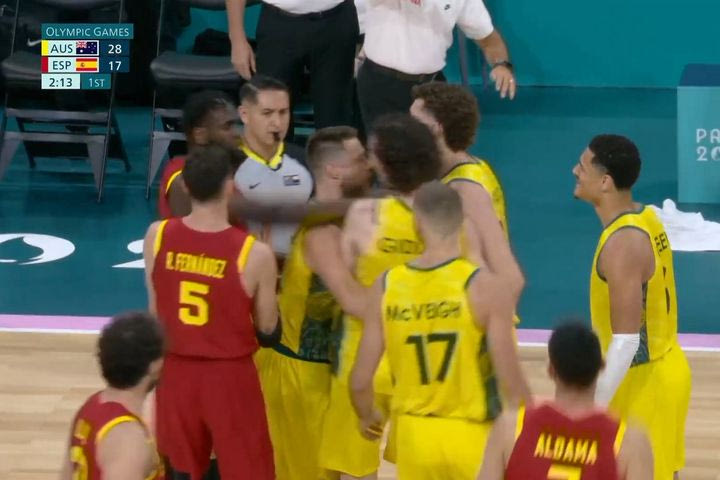 Ολυμπιακοί Αγώνες, Αυστραλία – Ισπανία: Ένταση και σπρωξίματα ανάμεσα σε Γκαρούμπα και Γκριν
