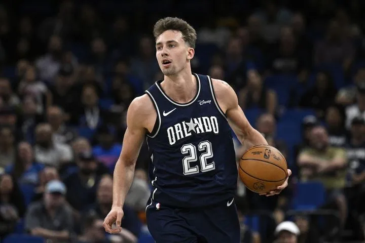 NBA: Ο τρομερός Βάγκνερ εκτέλεσε τους Σίξερς του σκουριασμένου Εμπίντ, νίκη με 98-86 των Μάτζικ