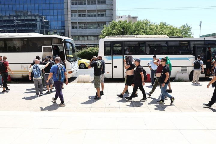 Δίωξη στους 74 συλληφθέντες για τα επεισόδια έξω από το γήπεδο του Παναθηναϊκού