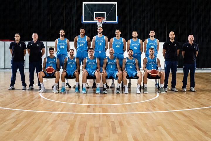 Ολυμπιακοί Αγώνες, Εθνική ομάδα: Ο Ολυμπιακός ευχήθηκε καλή τύχη, γράφοντας στα αγγλικά τον Ολυμπιακό ύμνο