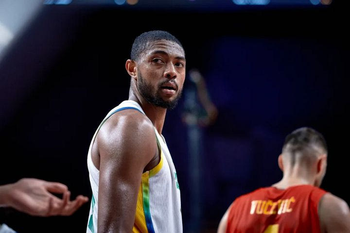 Βραζιλία – Μαυροβούνιο 81-72: Νικηφόρα πρεμιέρα με ασυγκράτητο Καμπόκλο