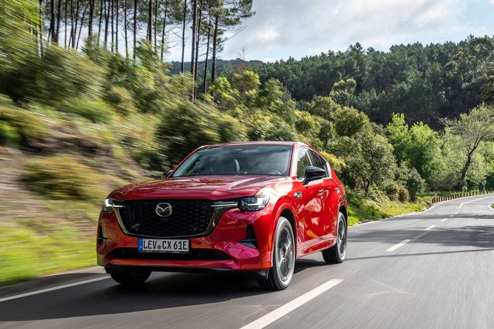 Στην Ελλάδα το νέο Mazda CX-60 με όλα όσα χρειάζεται για να διεκδικήσει την κορυφή στα premium SUV