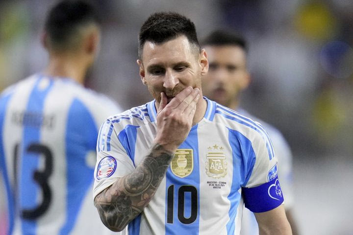 Υφυπουργός Αθλητισμού Αργεντινής για τα ρατσιστικά τραγούδια κατά των Γάλλων: “Να ζητήσει συγγνώμη ο Μέσι”